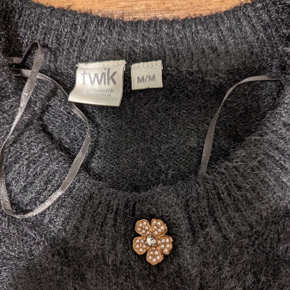 Simons Button Up Cardigan - Picture 2 of 3